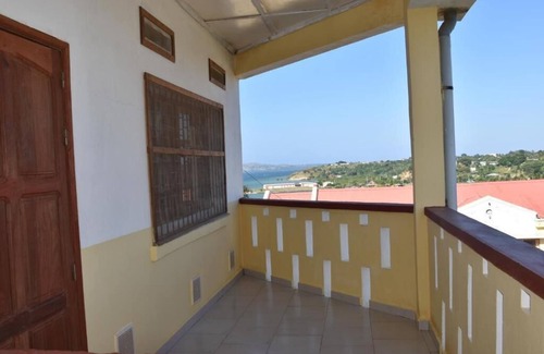 Antsiranana Hotel | Double Room with Balcony and Sea View
