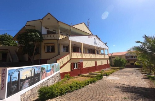 Antsiranana Hotel | Double Room with Balcony and Sea View