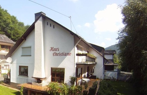 Brodenbach Cottage | Double room with balcony - Mosel-Pension Gästehaus Christiane