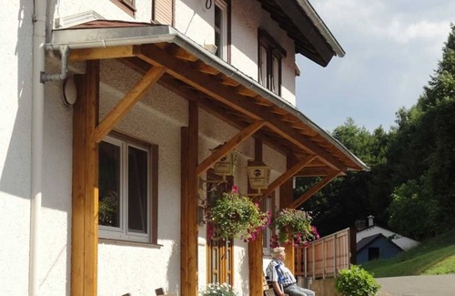Beerfelden Cottage | Double Room with Balcony 3 - Gasthaus Zum Pälterwald