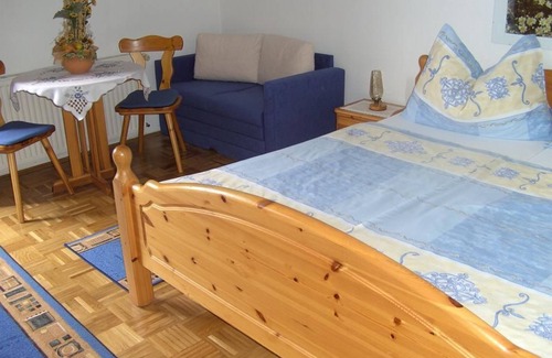 Straden Bed & Breakfast | Double room with balcony no. 3 - Gästehaus Stöckler