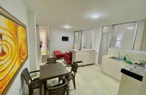 Barranquilla Apartment | Double room with balcony 300 mts from the river boardwalk