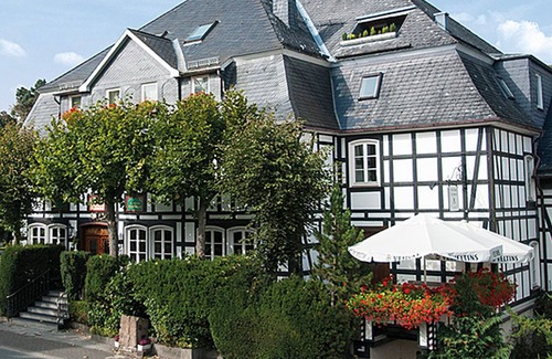 Grafschaft Apartment | Double room with balcony-Wilzenberg side