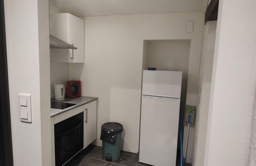 Crest Apartment | Double room with kitchen