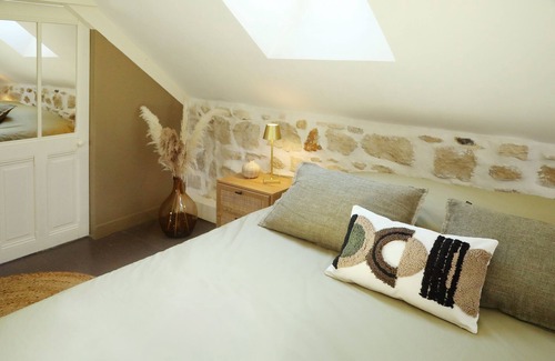 Senlis House | Double room with private bathroom