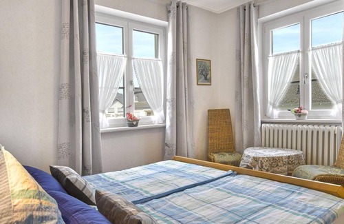 Brodenbach Bed & Breakfast | Double room with satellite TV - Pension Haus am Walde