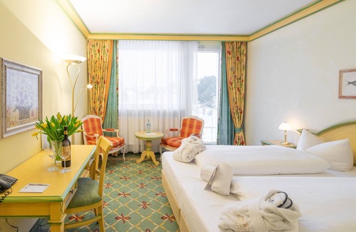Binz Resort | Double room with side sea view and balcony - Rugard Thermal Strandhotel 4