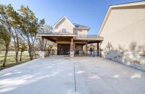 Sabinal House | Double Shotz