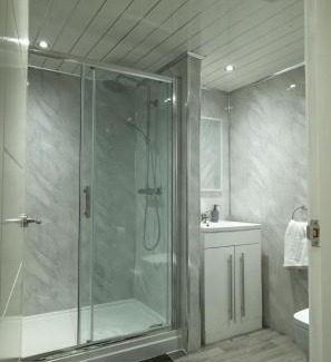 Rochdale Apartment | Double story Suite in Rochdale