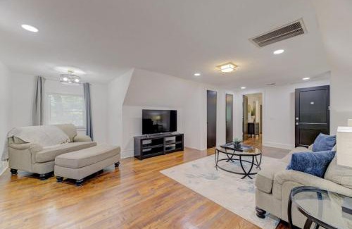 Columbia Apartment | Double-Suite Apartment Home