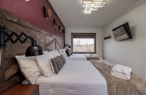 Prescott Hotel | Double the Comfort | Travel Together