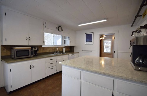 Hancock Cabin | DoubleDiamond Ski Lodge near Killington, Pico, Sugarbush, Mad River Glen