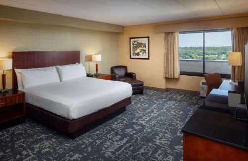 Danvers Hotel | DoubleTree Boston North Shore Danvers