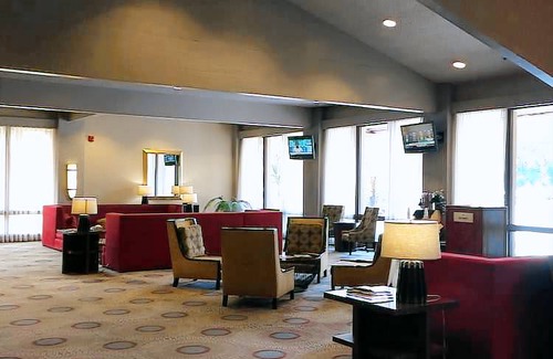 Bakersfield Hotel | DoubleTree by Hilton Bakersfield