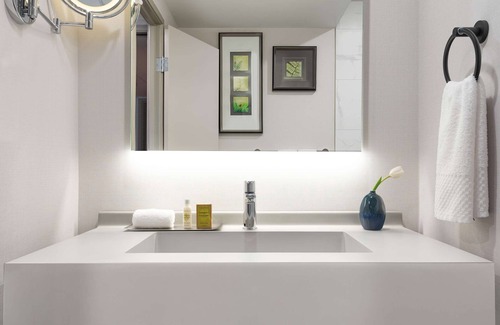 South San Francisco Hotel | DoubleTree by Hilton San Francisco South Airport Blvd