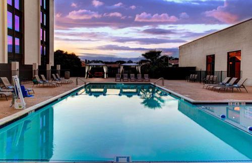 North Arlington Hotel | Doubletree by Hilton Arlington DFW South