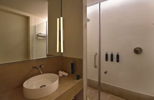 Ben Guerir Hotel | Doubletree By Hilton Ben Guerir Hotel & Residences