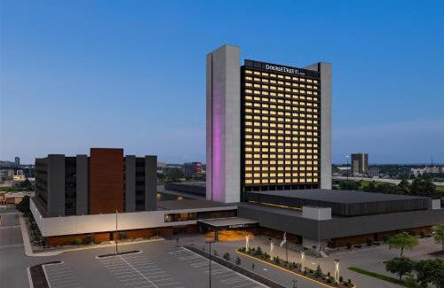Bloomington Hotel | DoubleTree by Hilton Bloomington Minneapolis South
