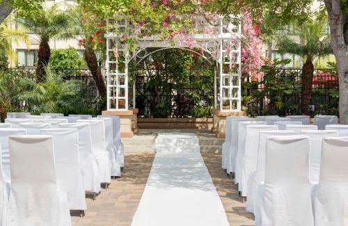 Buena Park Hotel | Doubletree by Hilton Buena Park