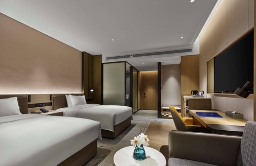 Gaoxin Hotel | DoubleTree by Hilton Chengdu Riverside - Close to Panda Base and Chengdu East Railway