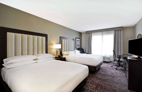 Bedford Park Hotel | DoubleTree by Hilton Chicago Midway Airport