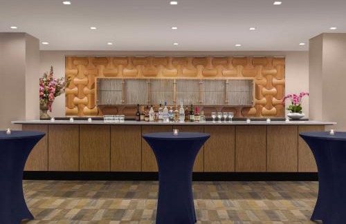 Fort Lee Hotel | DoubleTree by Hilton Fort Lee/George Washington Bridge
