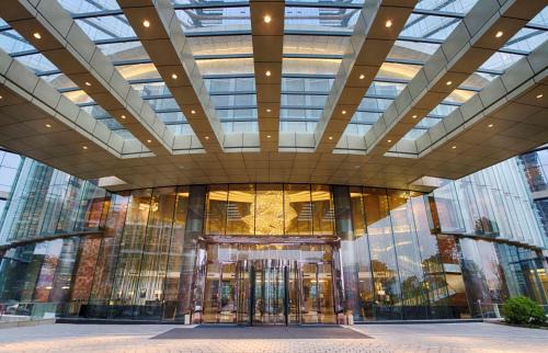 Yuancheng District Hotel | DoubleTree by Hilton Heyuan