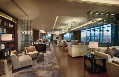 Yuancheng District Hotel | DoubleTree by Hilton Heyuan