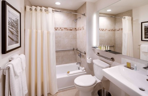 Hudson Exchange Hotel | DoubleTree by Hilton Hotel & Suites Jersey City