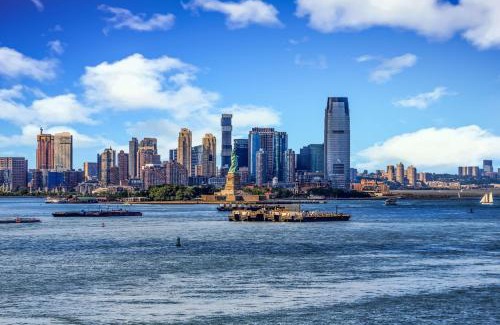 Hudson Exchange Hotel | DoubleTree by Hilton Hotel & Suites Jersey City