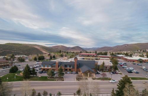 North Park City Resort | DoubleTree by Hilton Hotel Park City - The Yarrow