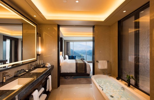 Xixiu District Hotel | DoubleTree by Hilton Hotel Anshun