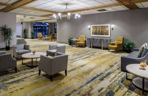 Northeast Park Hill Hotel | DoubleTree by Hilton Hotel Denver