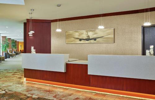 Houston Hotel | DoubleTree by Hilton Houston Intercontinental Airport