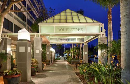 El Segundo Hotel | DoubleTree by Hilton LAX - El Segundo