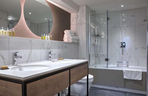 Borehamwood Hotel | DoubleTree by Hilton London Elstree