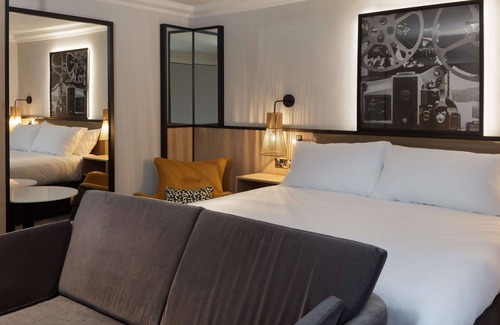 Borehamwood Hotel | DoubleTree by Hilton London Elstree