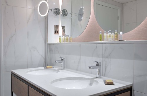 Borehamwood Hotel | DoubleTree by Hilton London Elstree