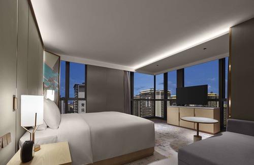 Liangqing District Hotel | DoubleTree by Hilton Nanning Wuxiang