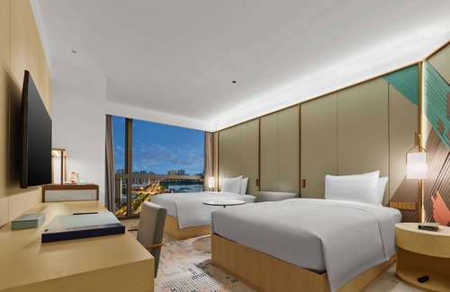 Liangqing District Hotel | DoubleTree by Hilton Nanning Wuxiang