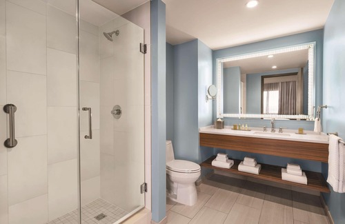 Rocky Point Hotel | DoubleTree by Hilton Tampa Rocky Point Waterfront