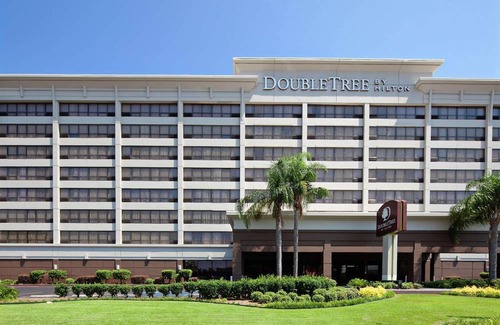Kenner - Louis Armstrong International Airport Hotel | DoubleTree by Hilton Hotel New Orleans Airport