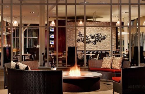 North Charleston Hotel | DoubleTree Hotel & Suites Charleston Airport