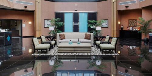 Bentonville Hotel | DoubleTree Suites by Hilton Bentonville