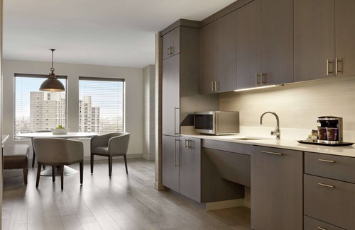 Allston Hotel | DoubleTree Suites by Hilton Hotel Boston - Cambridge