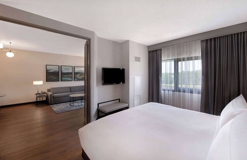 Durham Hotel | DoubleTree Suites by Hilton Raleigh - Durham
