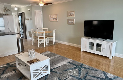 Carolina Beach Condo | Doubleview Delight- Ocean and lake views in the heart of Carolina Beach