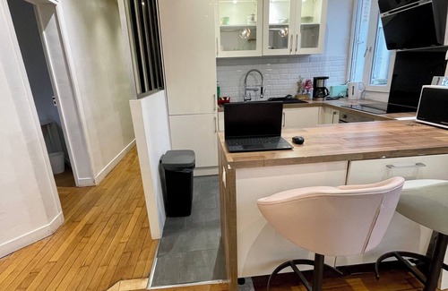 Villemomble Apartment | Douce France - 300 m RER Paris/6persons/2chambres/disney 30mn