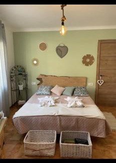 Darnius House | Douce pause