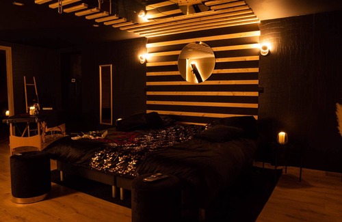 Charmes Apartment | Douceur du Charme - Love Room Chic et Luxueuse à Charmes